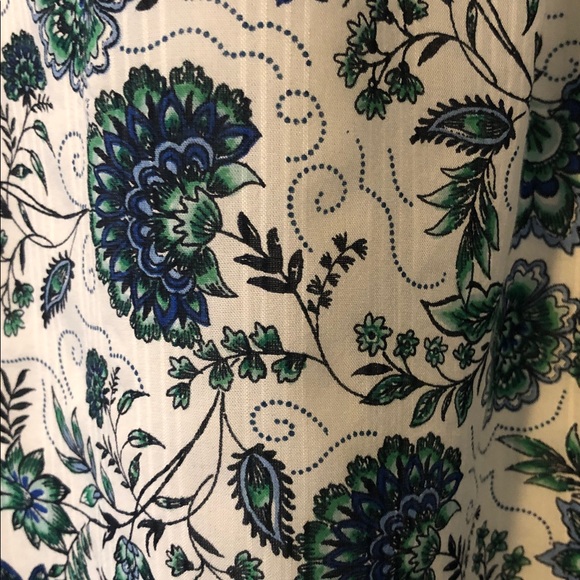 Loft Top - Picture 3 of 7